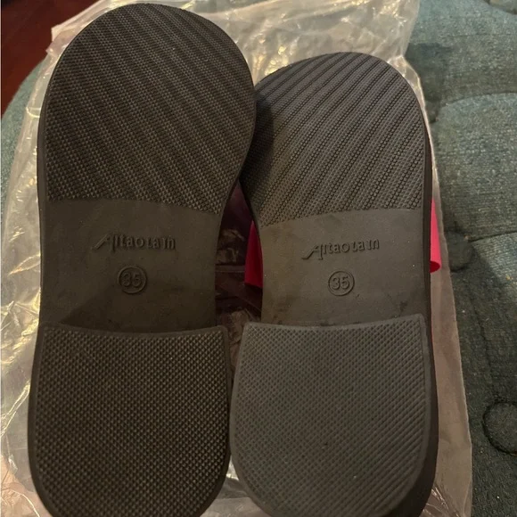 Bright Pink Loafers with Bow never worn - Picture 2 of 5